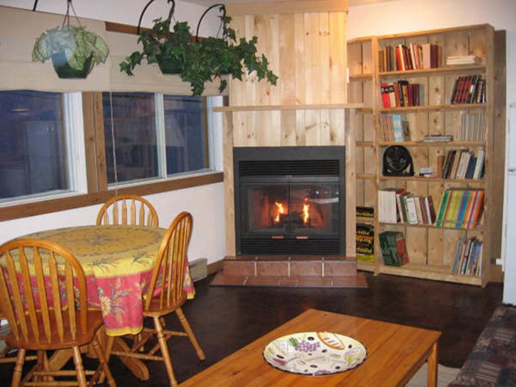 Cottages Du Lac Orford, Cottage A, Cote Raquettes Cottage B, Cote Skis Eastman Exterior photo