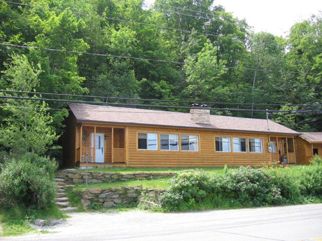Cottages Du Lac Orford, Cottage A, Cote Raquettes Cottage B, Cote Skis Eastman Room photo
